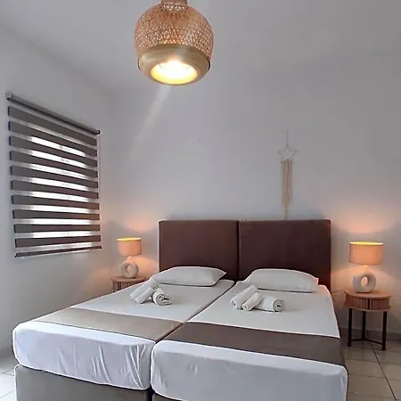 Chrysa House Hotel 2*